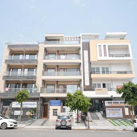 Gupta Residency Near Ajnara Heritage Νόιντα Εξωτερικό φωτογραφία